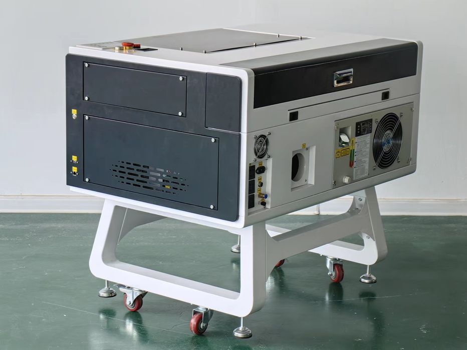 Máquina Laser CO2 80w 600 x 400mm com Chiller