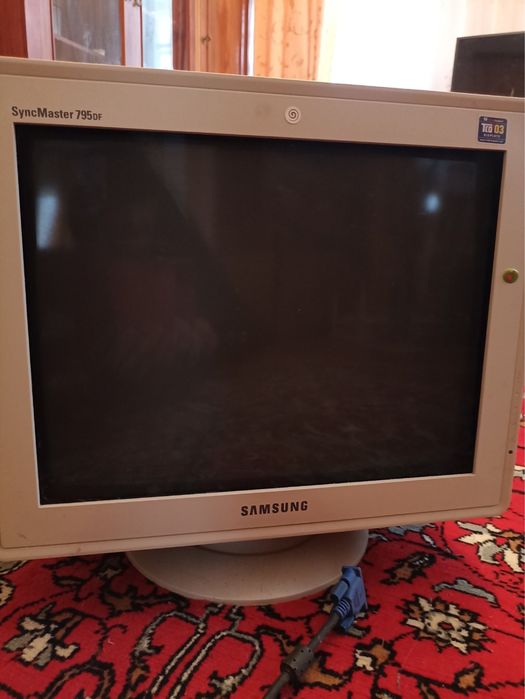 Продам монитор Samsung Sync Master 795 DF
