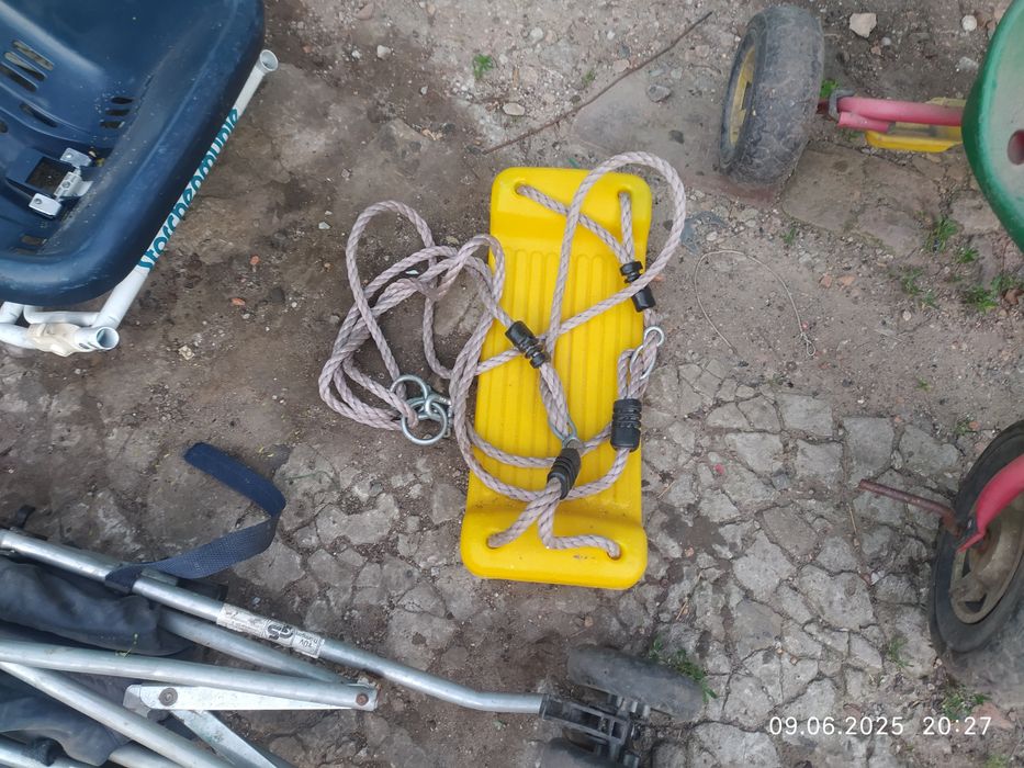 Іграшки,транспорт на запчастини