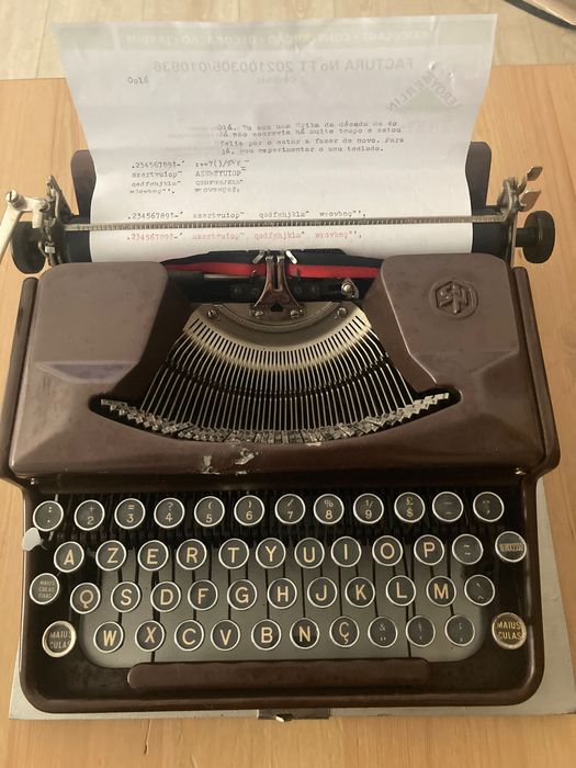 Máquina de escrever Eryka Modelo 5 (1930)