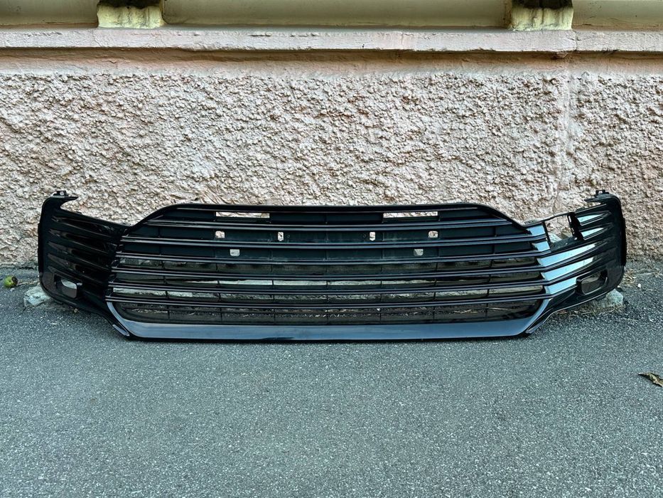 Решетка бампера Camry 70