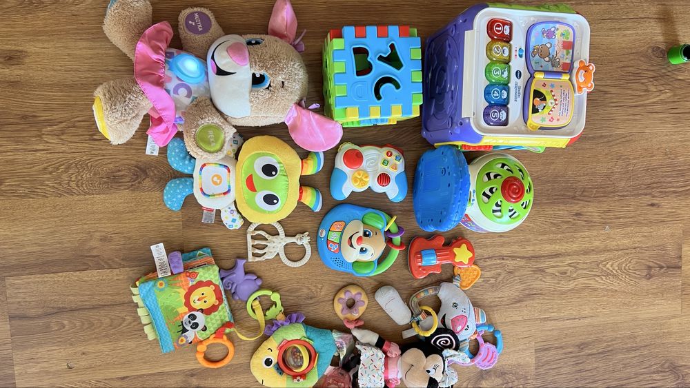 Zabawki fisher price uczniaczek kostka zyrafka sophie