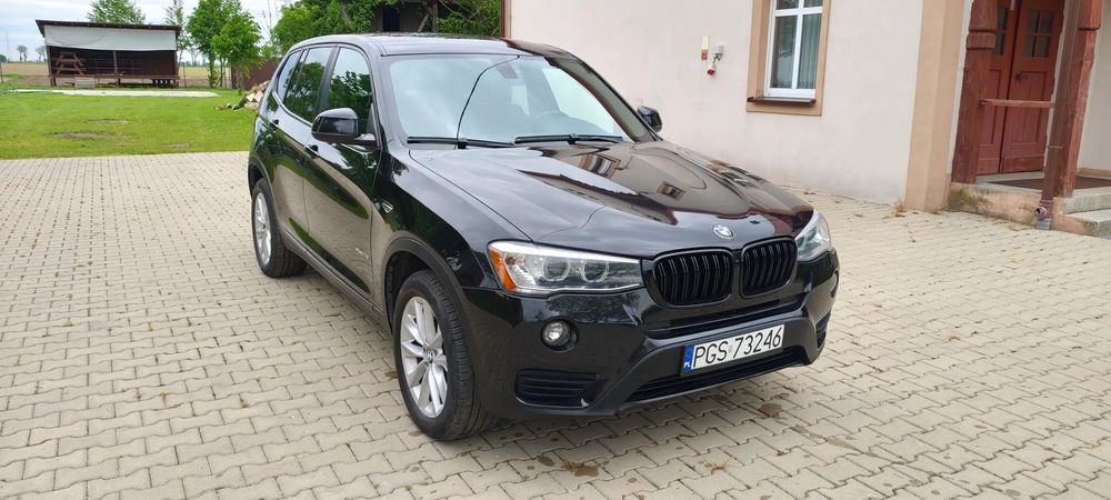 BMW X3 f25 Lift  X-Drive28i + Hak