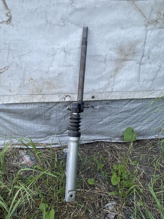 Продам вилку на мопед yamaha vino 4t sa26j