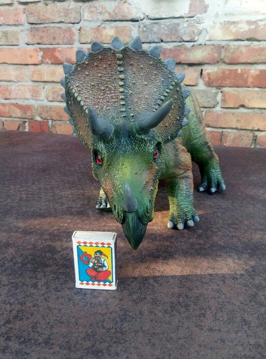 Динозавр, очень большой (55см) Трицератопс