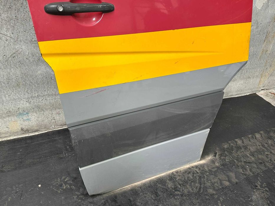 Porta frente direita VW Crafter/ Mercedes Sprinter  (2011)