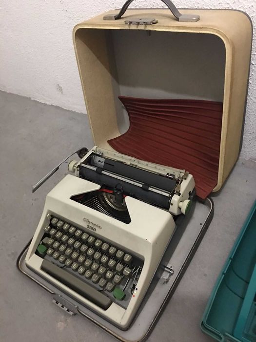 Olympia Monica SM9 - com mala-de-transporte, Vintage, 1967