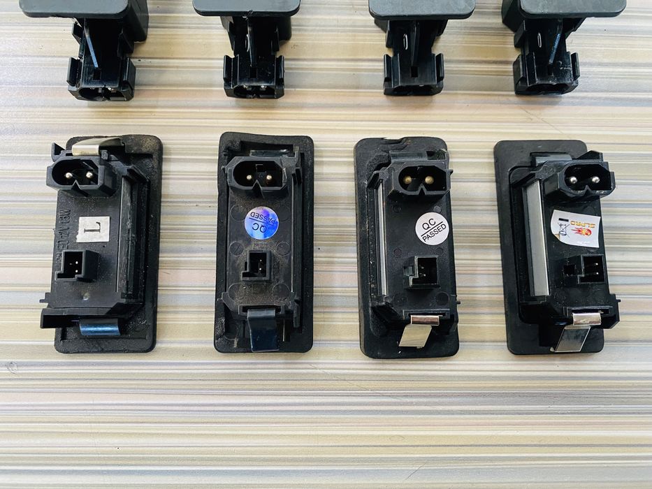 Плафон Подсветки Заднего Номера БМВ Е39 Е60 Седан Підсвітка Номера Е39