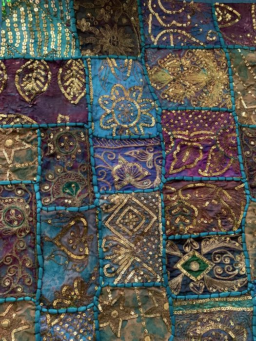 Tapeçaria de parede indiana com lantejoulas