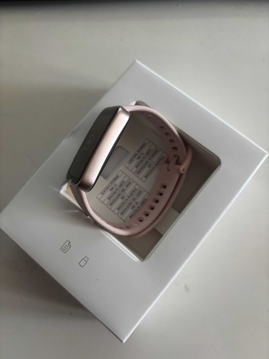 Huawei Band 9 – powystawowy, jak nowy, AMOLED, bateria do 14 dni