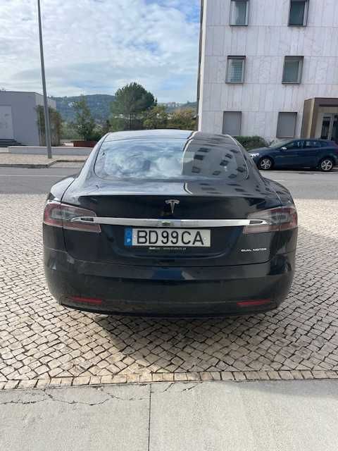Tesla Model S Long Range
