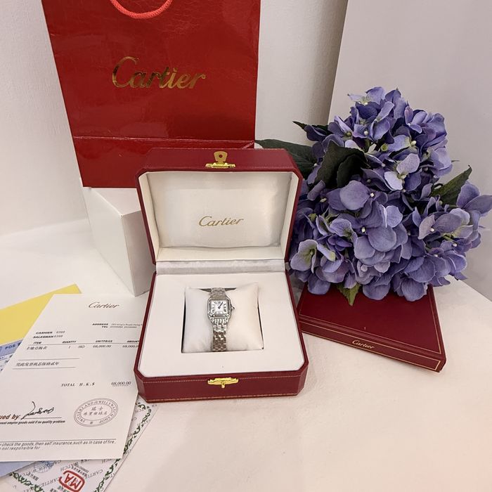 Новий годинник Cartier
