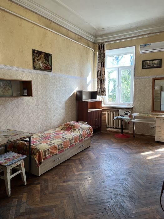 Сдам свою комнату в коммуне в центре города