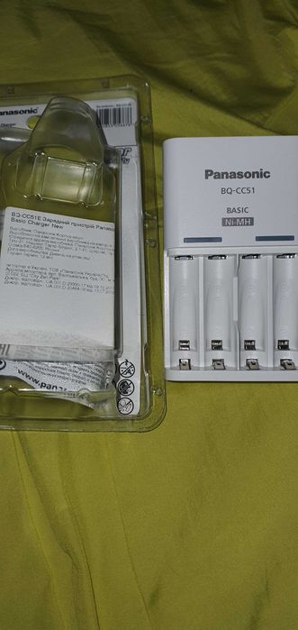 Зарядное устройство Panasonic Eneloop BQ-CC51 зарядка для батареек