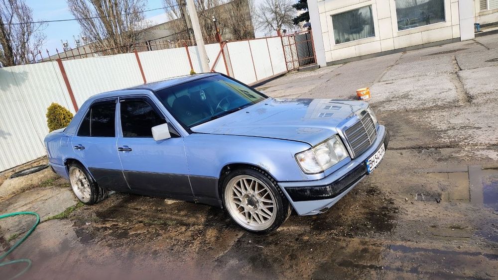 Продам Мерседес 124 1500$