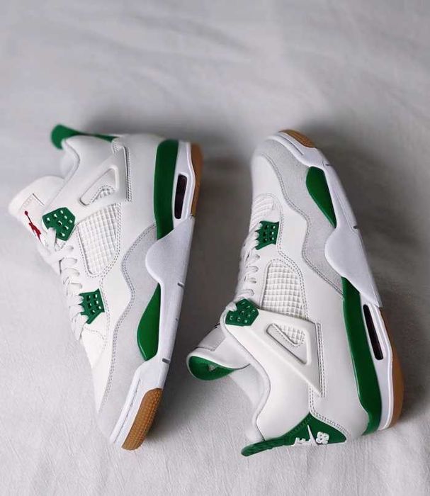 Jordan 4 Retro SB Pine Green R.37.5