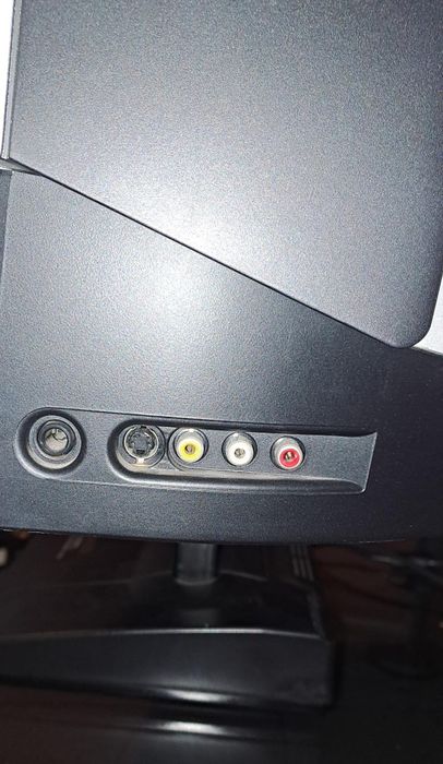 Televisão Loewe Vitros 6381 ZW