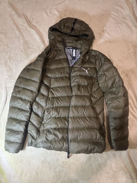 Продам куртку Puma