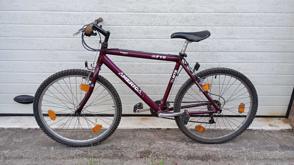 Bicicleta de Montanha 1994, em alumínio/magnésio, Shimano Altus.