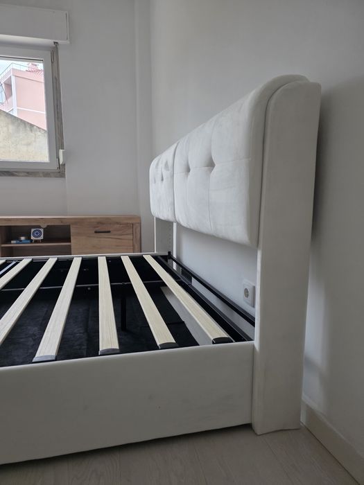Cama com arrumação 160x200 – branca, nova (nunca usada)