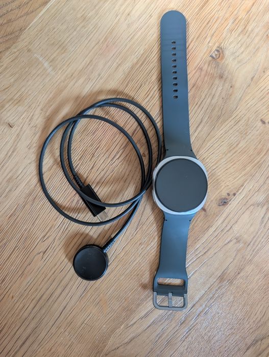 Samsung Galaxy Watch8 LTE 44 mm srebrny SM-L335F + ładowarka