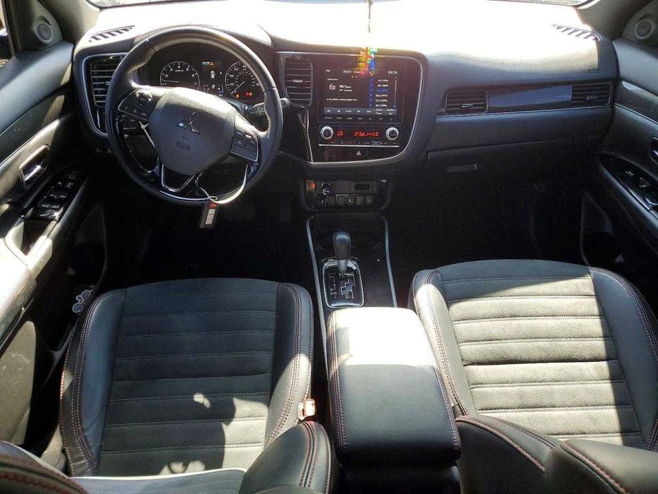 2020 MITSUBISHI OUTLANDER SE