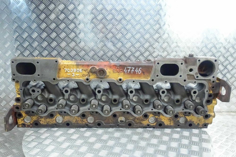 Głowica do silnika Caterpillar 3306. Cylinder head Cat 3306