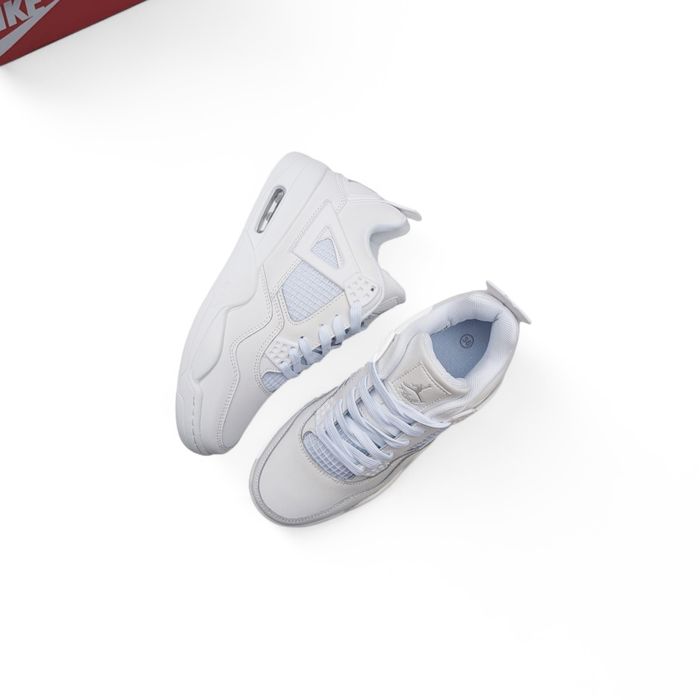 ТОП! Жіночі кросівки Nike Air Jordan Retro 4 білі 36 37 38 39 40