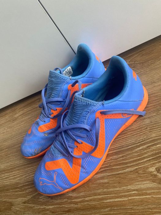 Buty Puma do grania w piłkę rozm.40,5