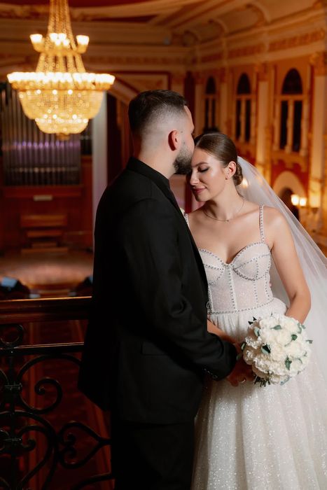 Весільна сукня довга