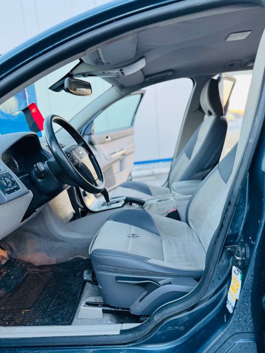 Срочно продам Volvo V50 2.4 на АКПП