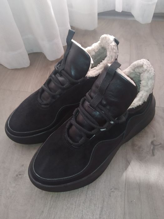 Женские ботинки (кроссовки) зимние. 37р. Кожа+замша.