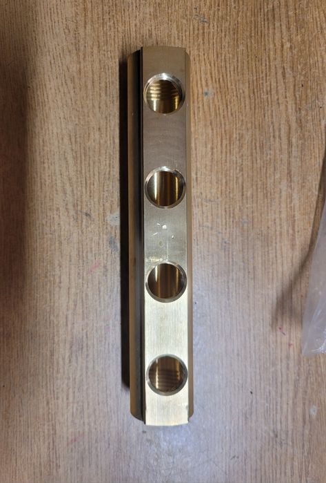 Belka rozdzielacza 1" 1/2" x4