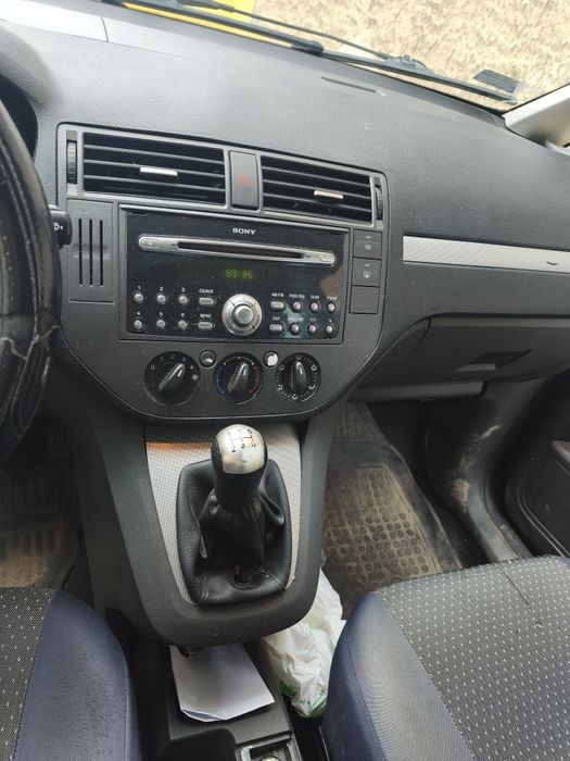 Ford C-Max 2003.