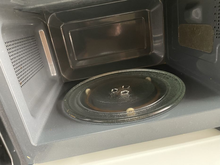 Micro-ondas Qilive Digital 700W