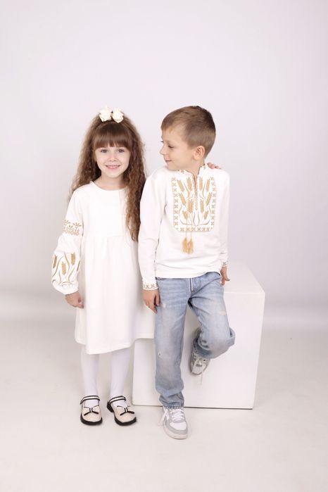 Фемілі лук, вишиванки для родини, біла вишиванка чоловіча з колосками