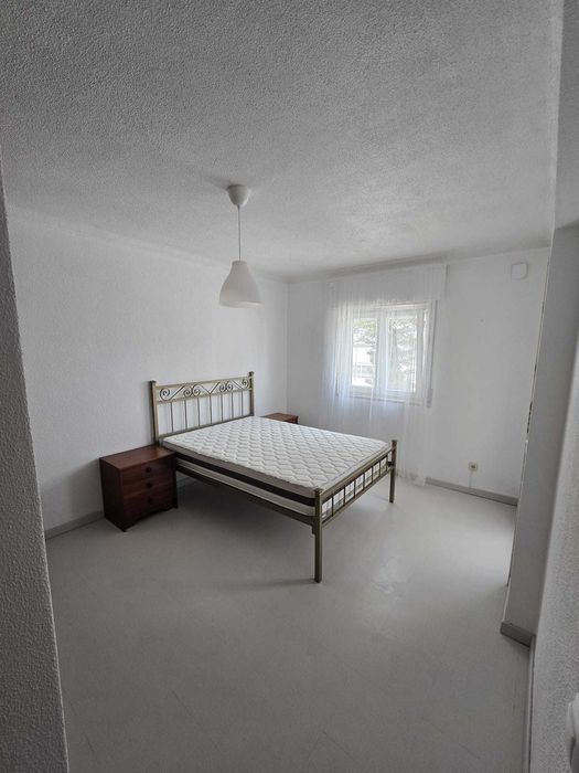 Duplex T3 para arrendar Estoril