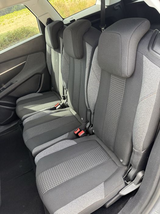 Peugeot 5008 1.5 Diesel.