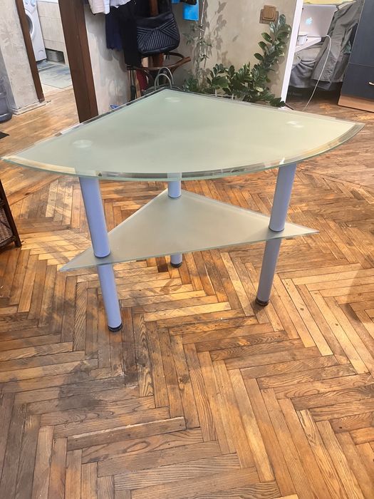 Кутова тумба під телевізор