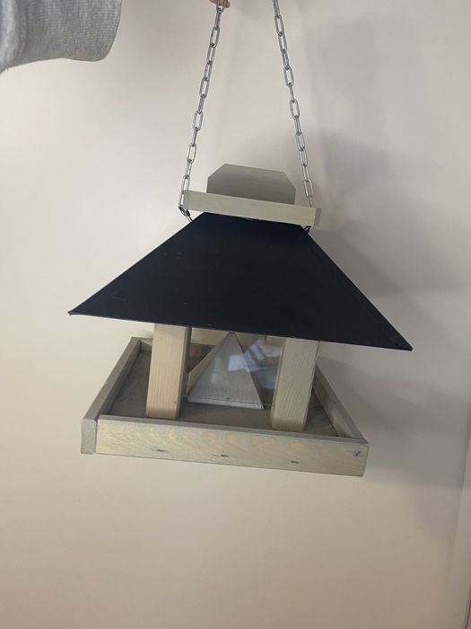 Karmnik dla ptaków nowy