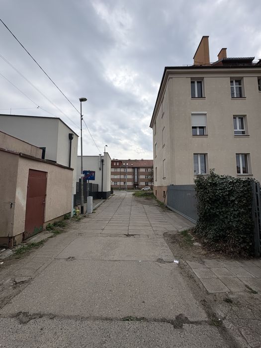 Sprzedam garaż murowany ul.Mickiewicza