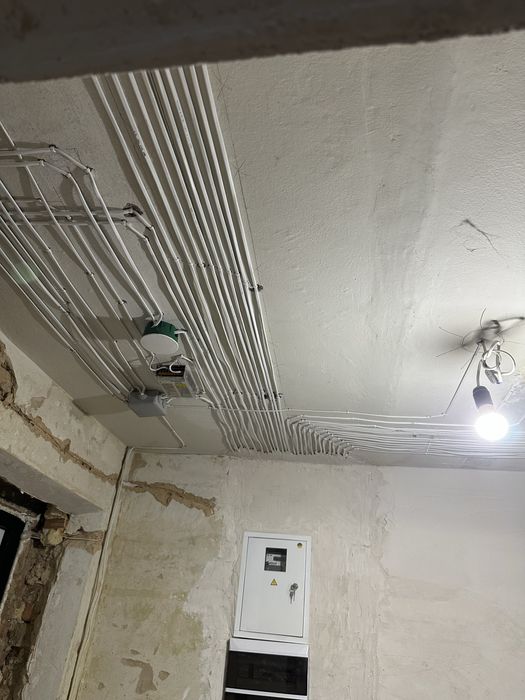 Електрик Кропивницький: протяжка кабелю, установка розеток та інше