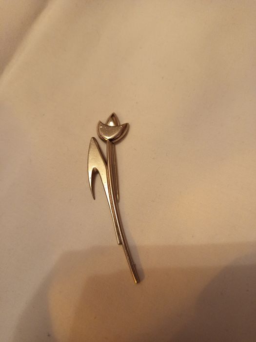 Broszka tulipan - stara biżuteria