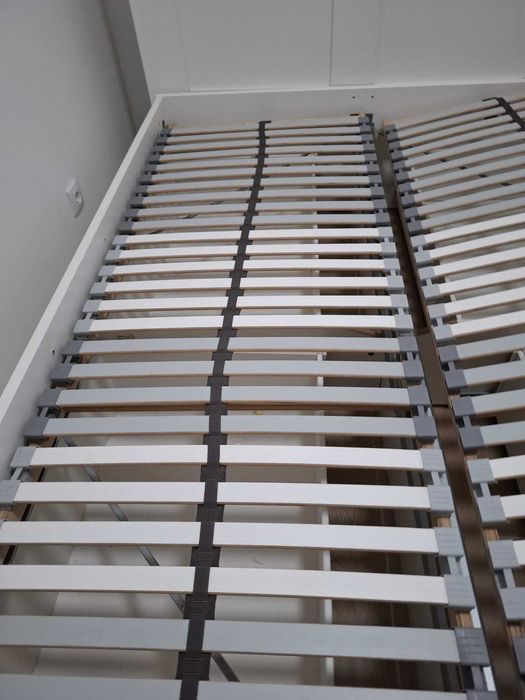 IKEA Cama e cabeceira C/arrumação BRIMNES+Colchão