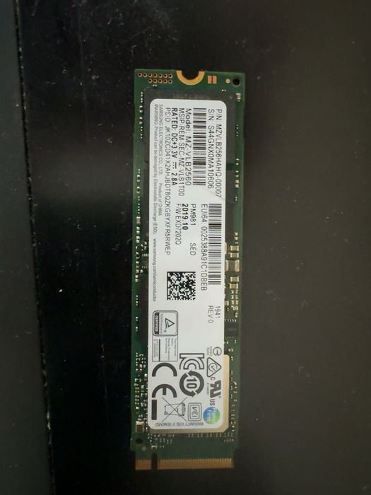 Samsung PM981 256 GB M.2 NVMe SSD