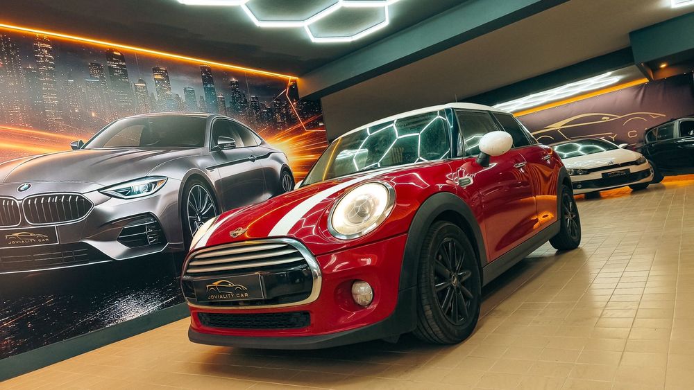 MINI 5-Door Cooper D Seven