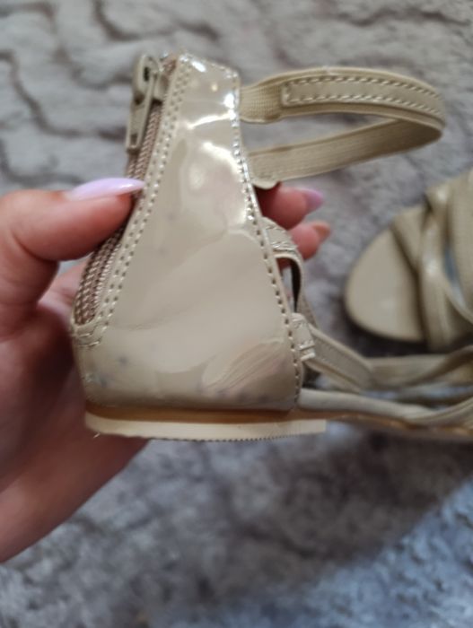 Nowe damskie sandały 37