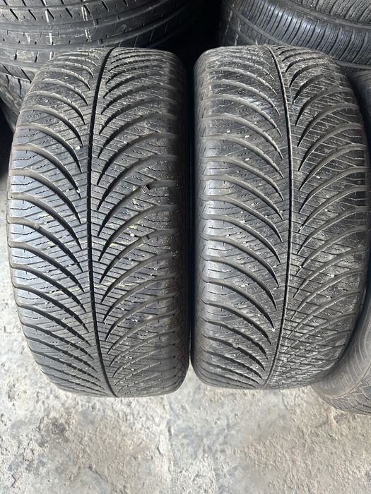 Шини 235/55 R17 GoodYear Vector 4Seasons