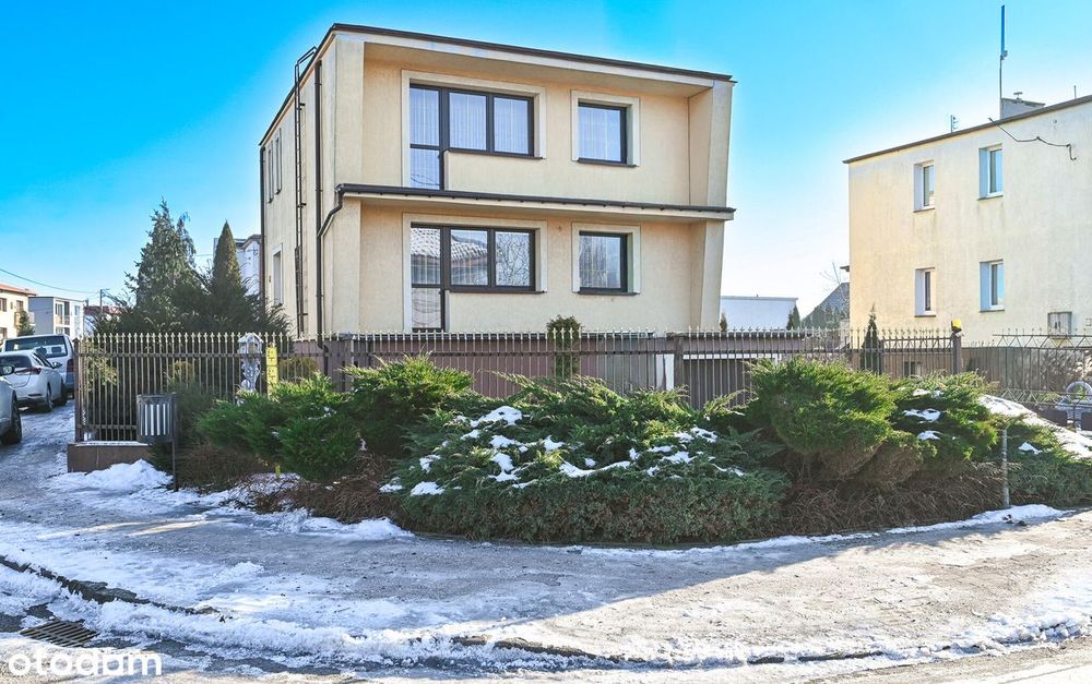 Wolnostojący dom blisko jeziora