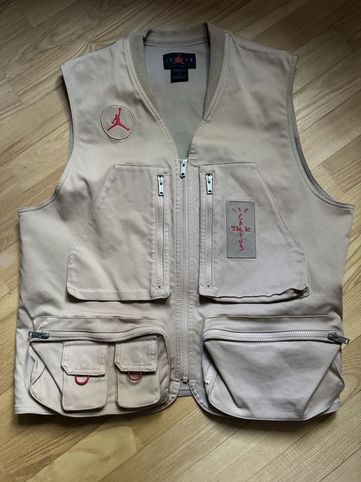 Jordan x Travis Scott   Cactus Jack Vest